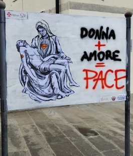 Street Art Firenze: "Donna+Amore=Pace" di Lediesis